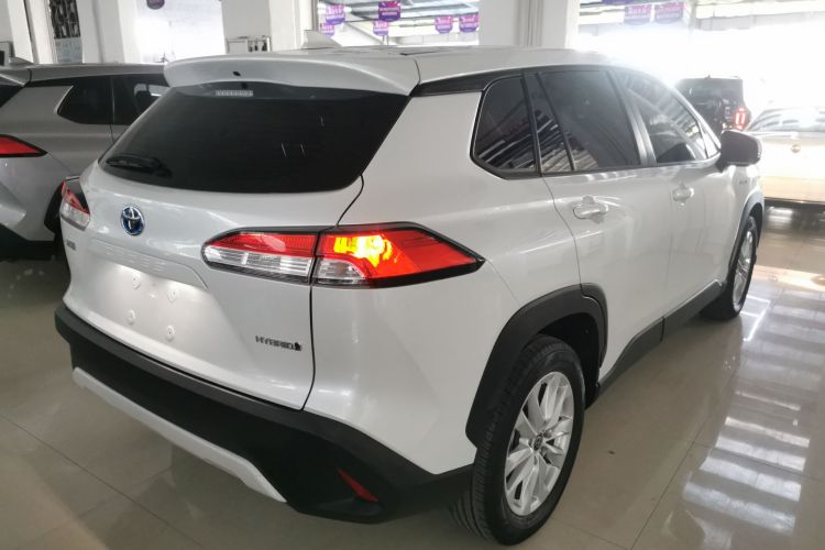 丰田 卡罗拉锐放 2023款 双擎 2.0L 先锋版车身外观6005