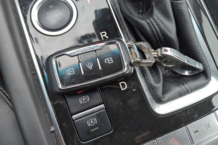 捷途X90 2019款 1.5T 自动悦享型 6座 国V中控内饰7001