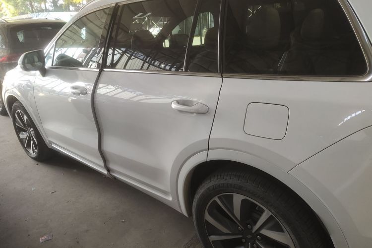 理想汽车 理想ONE 2020款 增程6座版车身外观6001