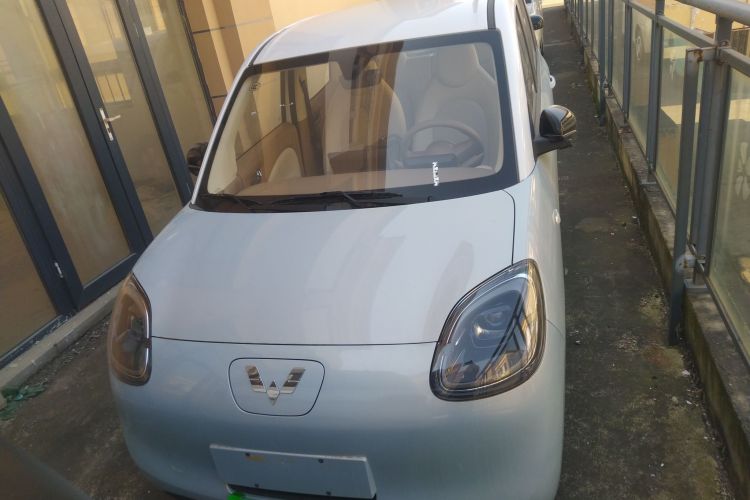 五菱汽车 宏光MINIEV 2025款 四门版 臻享+款车身外观2