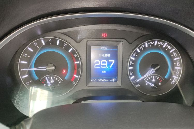 哈弗H2 2017款 蓝标 1.5T 自动两驱豪华型中控内饰14