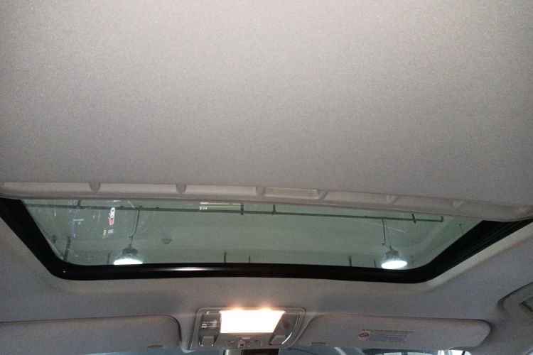 红旗H7 2015款 2.0T 豪华型中控内饰22