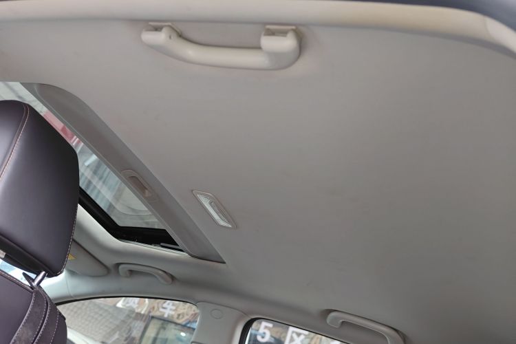 长安 逸动 2018款 高能版 1.6L GDI 自动先锋型 国V中控内饰22