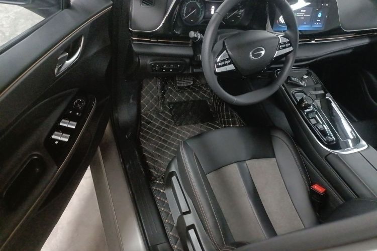 埃安 AION S Plus 2025款 出行版 52.998kWh中控内饰20