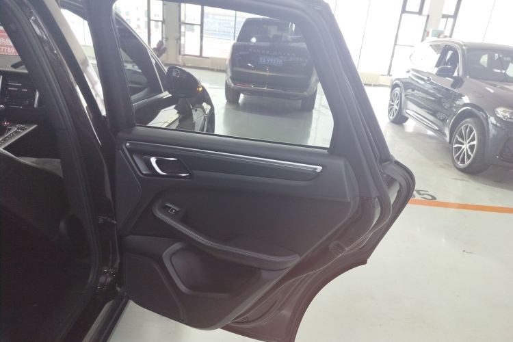 保时捷 2017款  Macan 2.0T中控内饰45