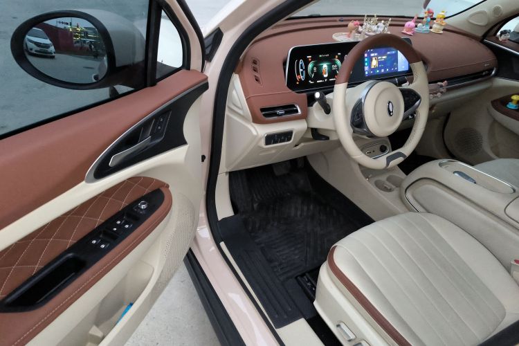 欧拉好猫 2023款 401km标准续航 豪华型 磷酸铁锂中控内饰7003