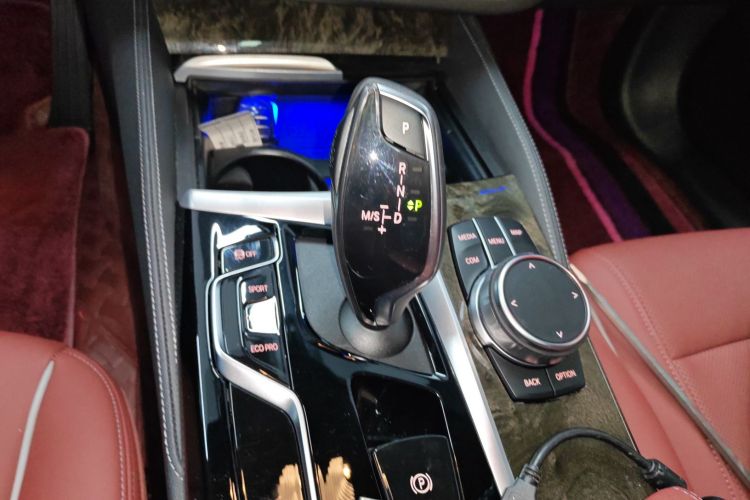 宝马5系 2022款 改款二 525Li M运动套装局部细节18