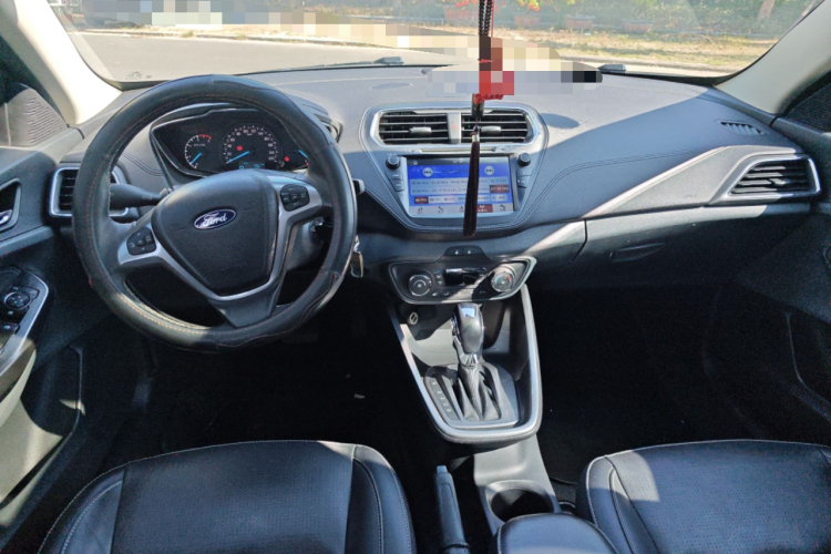 福特 福睿斯 2017款 幸福版 1.5L 自动时尚型中控内饰12