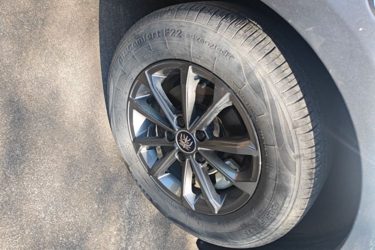 比亚迪 秦PLUS 2023款 EV 510KM 出行版车身外观10