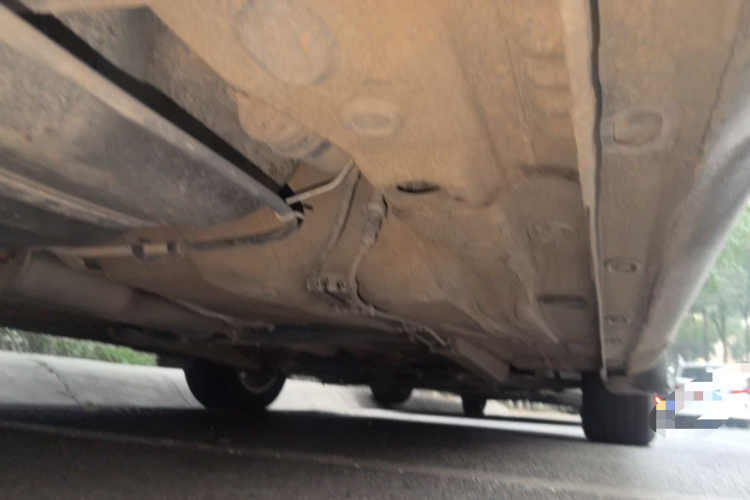 大众 朗逸 2011款 1.6L 自动品雅版局部细节9002