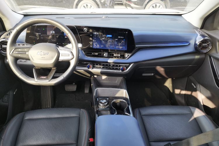 雪佛兰 探界者Plus 2024款 102km RS 至臻版中控内饰12