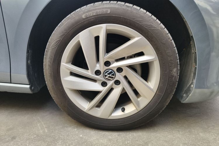 大众 2022款 凌渡L 280TSI DSG炫辣版车身外观10