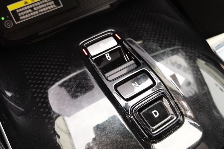 广汽本田P7 2025款 后驱长续航Pro中控内饰18