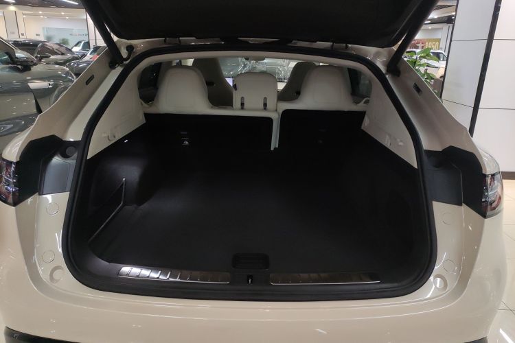 鸿蒙智行 智界R7 2025款 增程 251km Max机舱底盘23