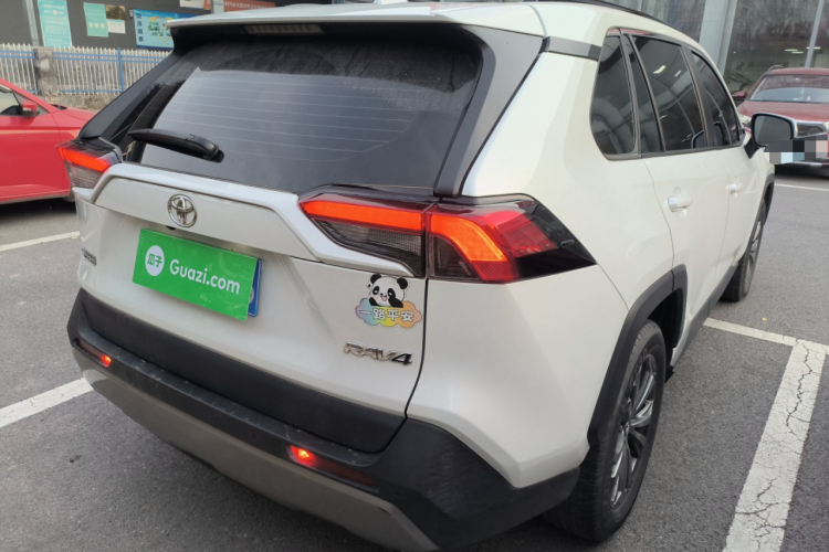 丰田 RAV4荣放 2023款 2.0L CVT两驱风尚Plus版车身外观6005