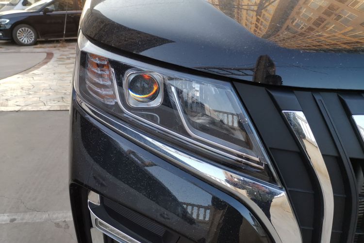 BAW北汽制造 锐胜王牌M7 2023款 2.0L 自动长轴创享型 7座车身外观8