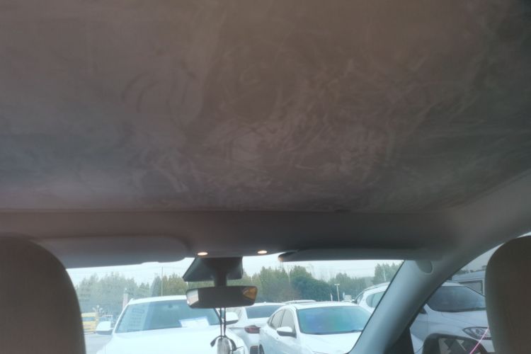 特斯拉 Model Y 2023款 后轮驱动版中控内饰22