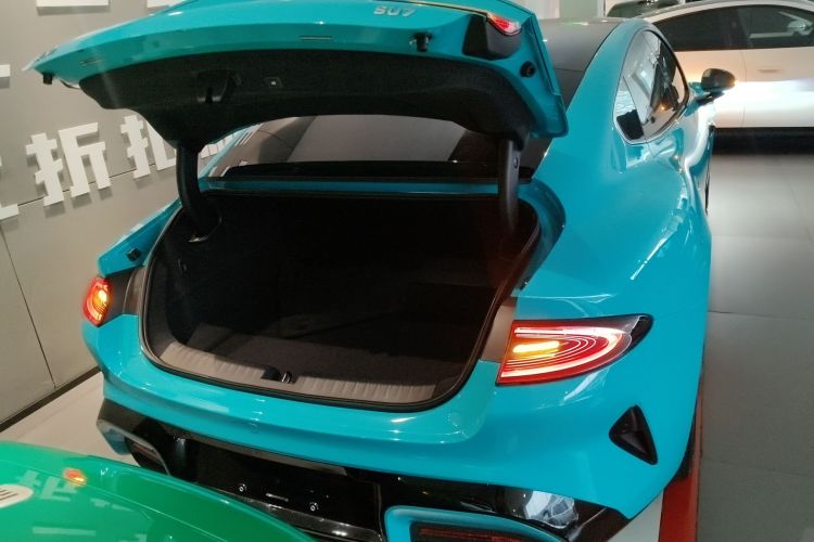 小米汽车 小米SU7 2024款 后驱超长续航高阶智驾Pro版机舱底盘23