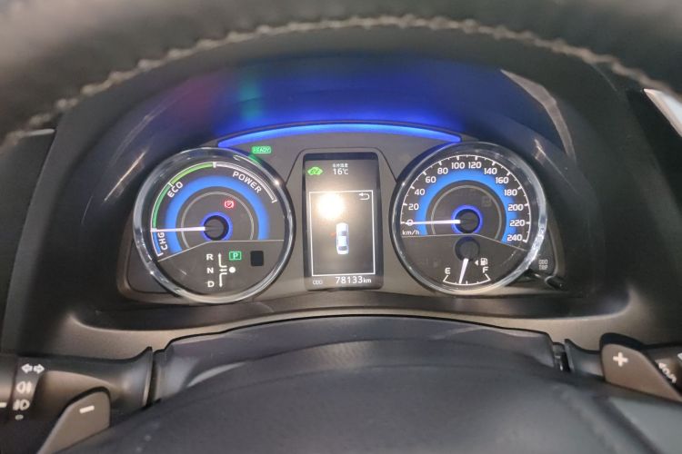 丰田 卡罗拉 2017款 改款双擎 1.8L E-CVT精英版中控内饰14