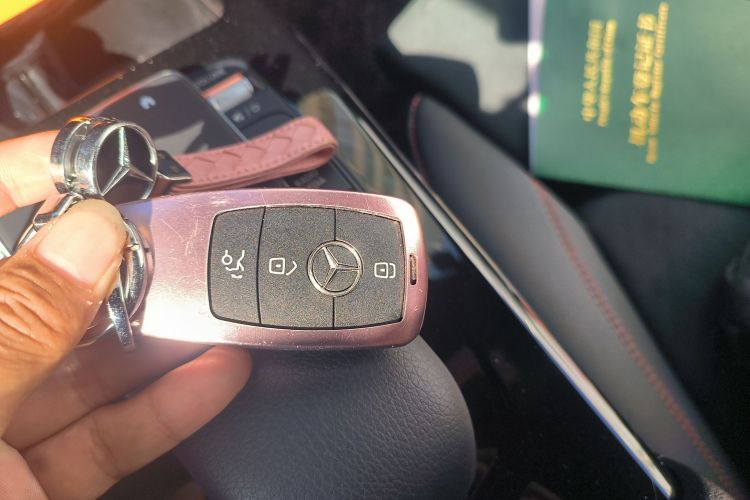 奔驰A级 2023款 A 200 L 时尚型中控内饰11