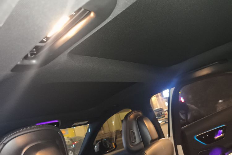 奔驰C级 2022款 C 260 L 运动版中控内饰22