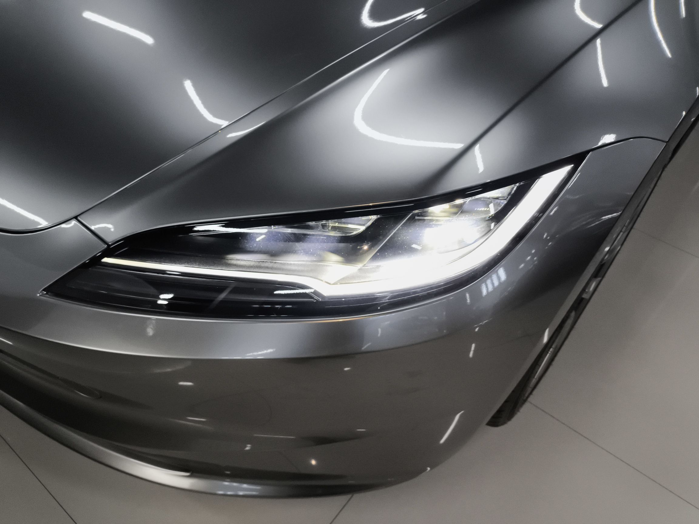 特斯拉 Model 3 2023款 长续航全轮驱动版