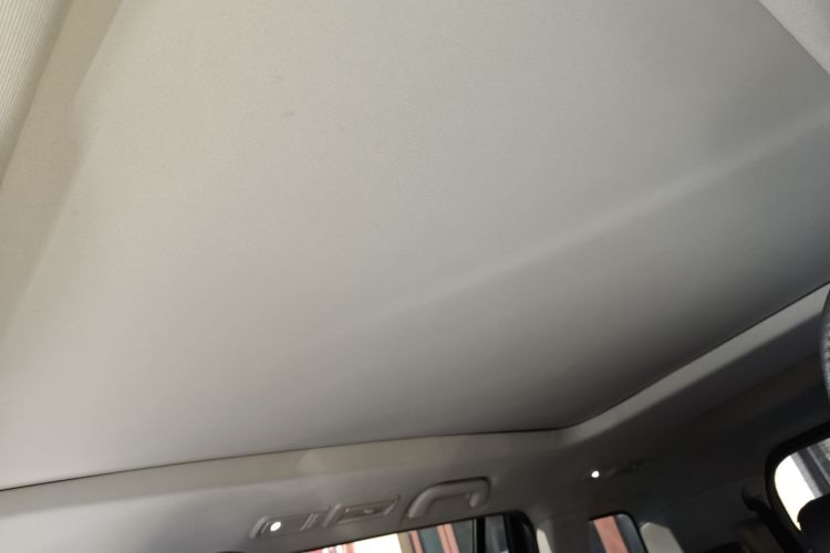 广汽传祺 传祺GS8 2017款 320T 两驱豪华智联版（七座）中控内饰22