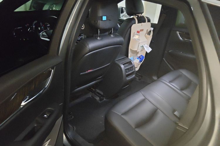 凯迪拉克XT5 2018款 28E 四驱技术型中控内饰21