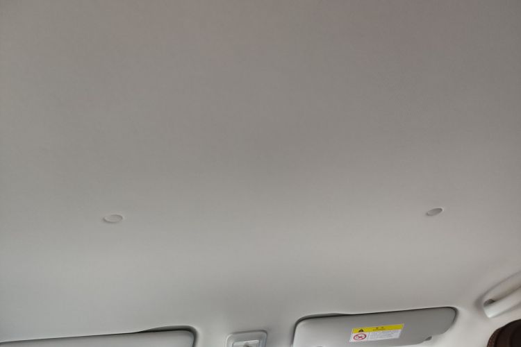 五菱汽车 五菱缤果 2023款 333km 灵犀互联+款中控内饰22