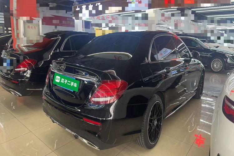 奔驰E级 2017款 E 320 L 运动型 4MATIC车身外观7