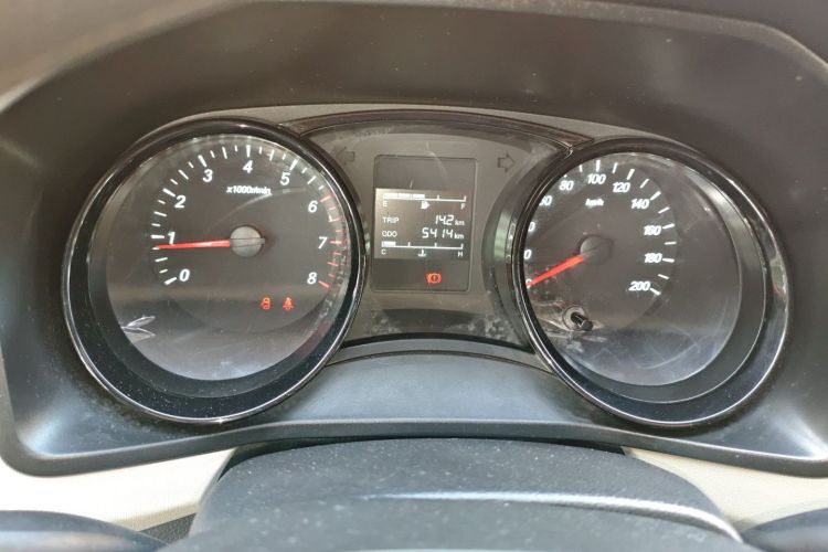 五菱汽车 五菱征程 2021款 1.5T 手动舒适型封窗版中控内饰15