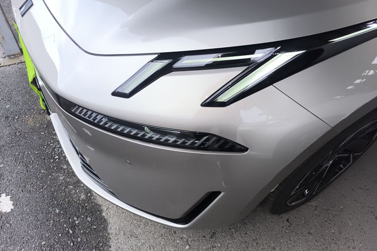 领克07 2024款 EM-P 126长续航 Halo车身外观36