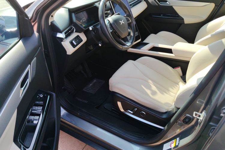 小鹏G3 2019款 尊享版中控内饰20