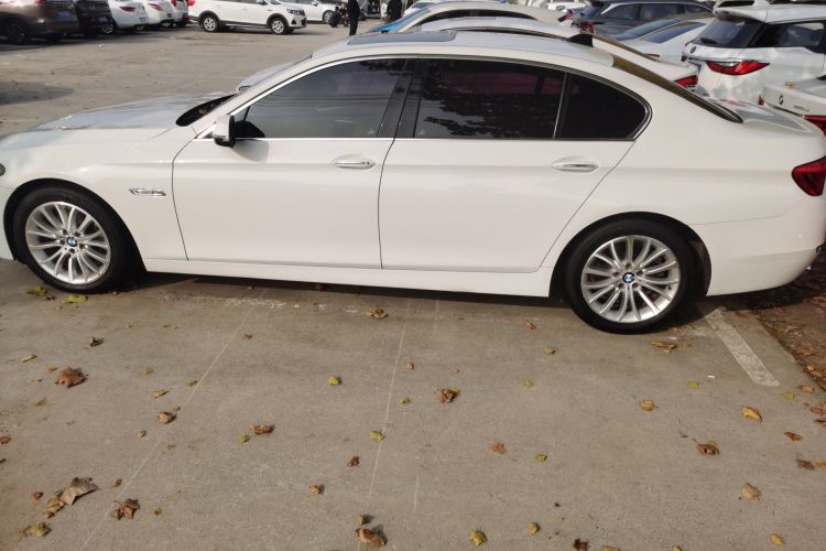 宝马5系 2017款 525Li 豪华设计套装车身外观4