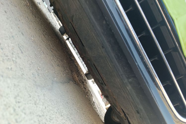 奥迪A6L 2012款 30 FSI 舒适型局部细节9008