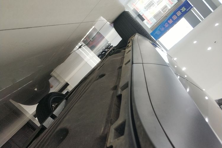 捷豹E-PACE 2024款 耀黑运动版 R-DYNAMIC SE BLACK局部细节9002