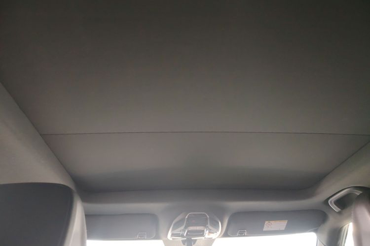 吉利汽车 吉利icon 2023款 1.5TD 巧克力醇巧版中控内饰22