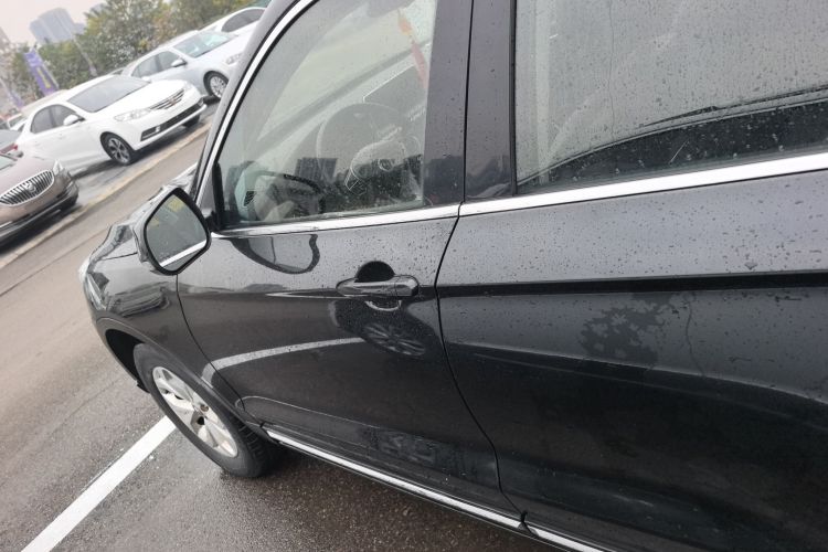 汉腾汽车 汉腾X7 2016款 1.5T 手动尊享型车身外观4