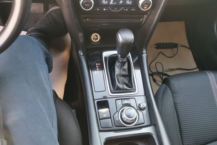 马自达3 昂克赛拉 2019款 云控版 三厢 1.5L 自动豪华型 国VI中控内饰18