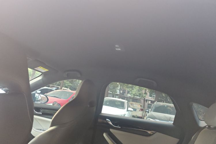 比亚迪 秦PLUS 2024款 荣耀版 DM-i 55KM领先型中控内饰22