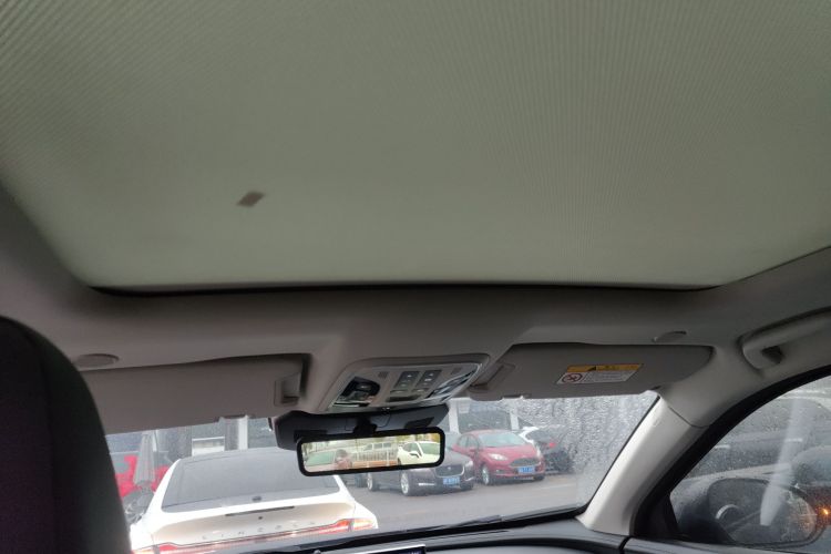 魏牌 VV7 2020款 2.0T 旗舰型中控内饰22