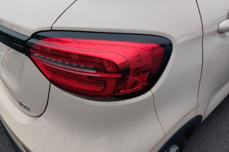 零跑汽车 零跑T03 2022款 特别版车身外观9