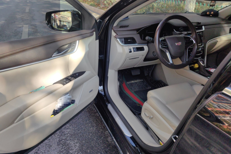 凯迪拉克XTS 2016款 28T 技术型中控内饰20