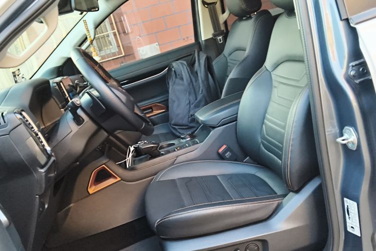 福特 游骑侠Ranger 2023款 探迹四驱自动版 汽油中控内饰19