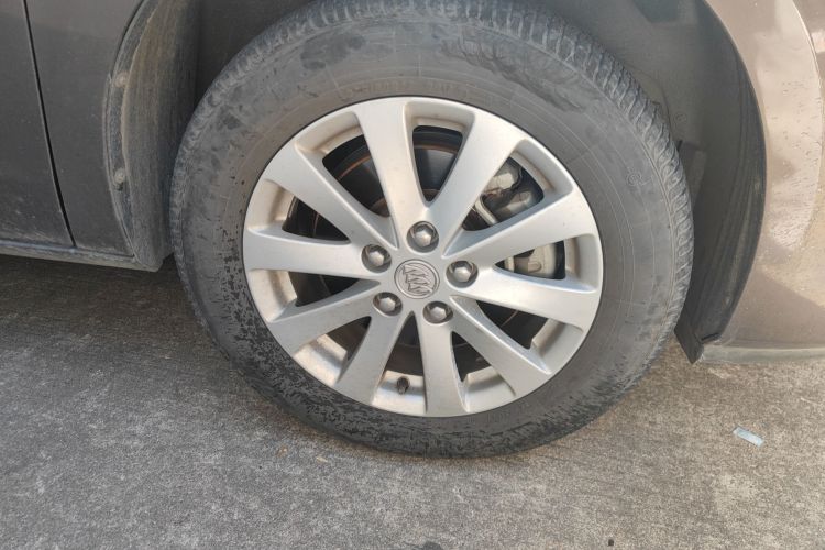 别克GL8 2017款 25S 舒适型 国V车身外观10