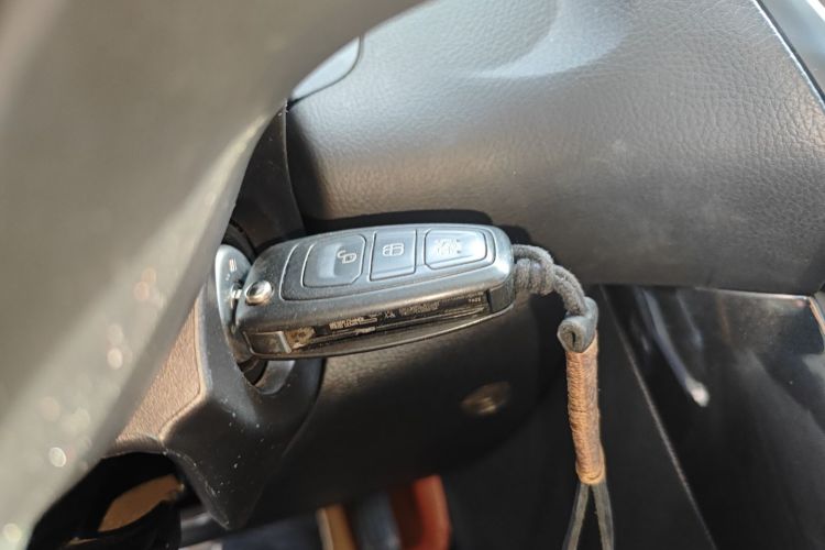 福特 福克斯 2017款 两厢 1.6L 自动风尚型智行版中控内饰11