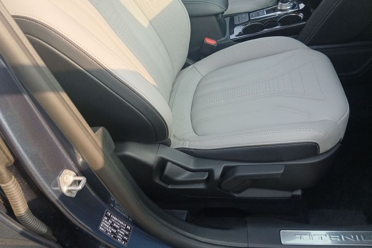 福特 锐际 2020款 EcoBoost 245 四驱悦享款局部细节41