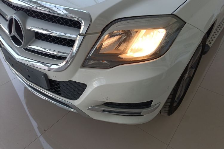 奔驰GLK级 2013款 GLK 300 4MATIC 动感天窗型局部细节36