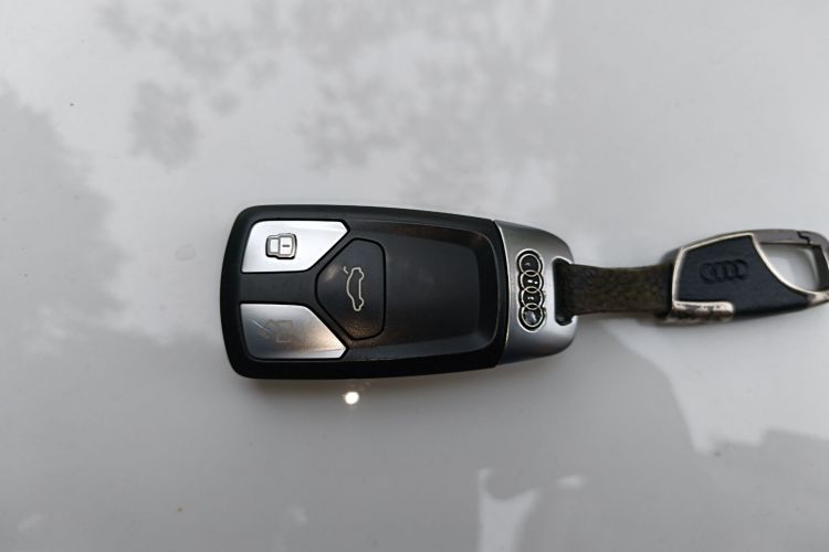 奥迪Q5L 2018款 45 TFSI 尊享时尚型 国V中控内饰11