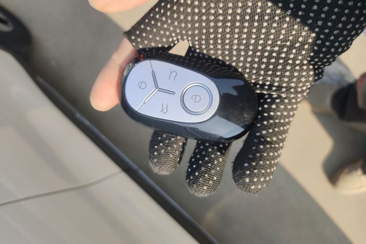 吉利银河 星愿 2025款 UP 410km 探索版中控内饰11